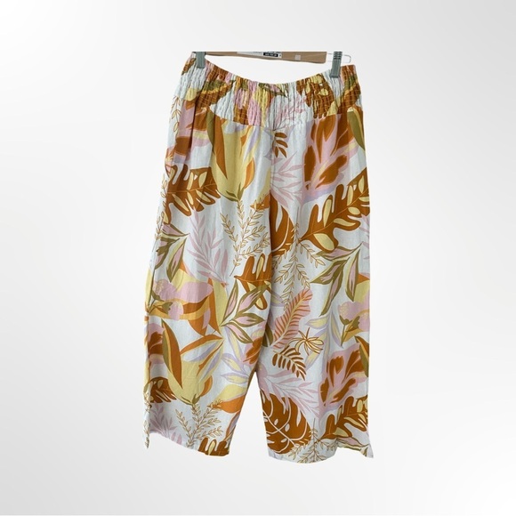 Tahari Smocked Tropical Linen Blend Wide Leg Pull On Pants NWOT Size L - Picture 5 of 7